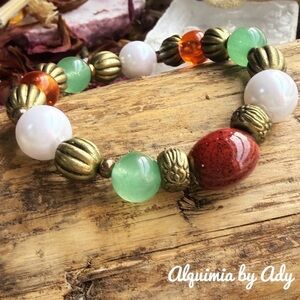 Pearl Bracelet with green aventurine red jasper Stone colorful Accents